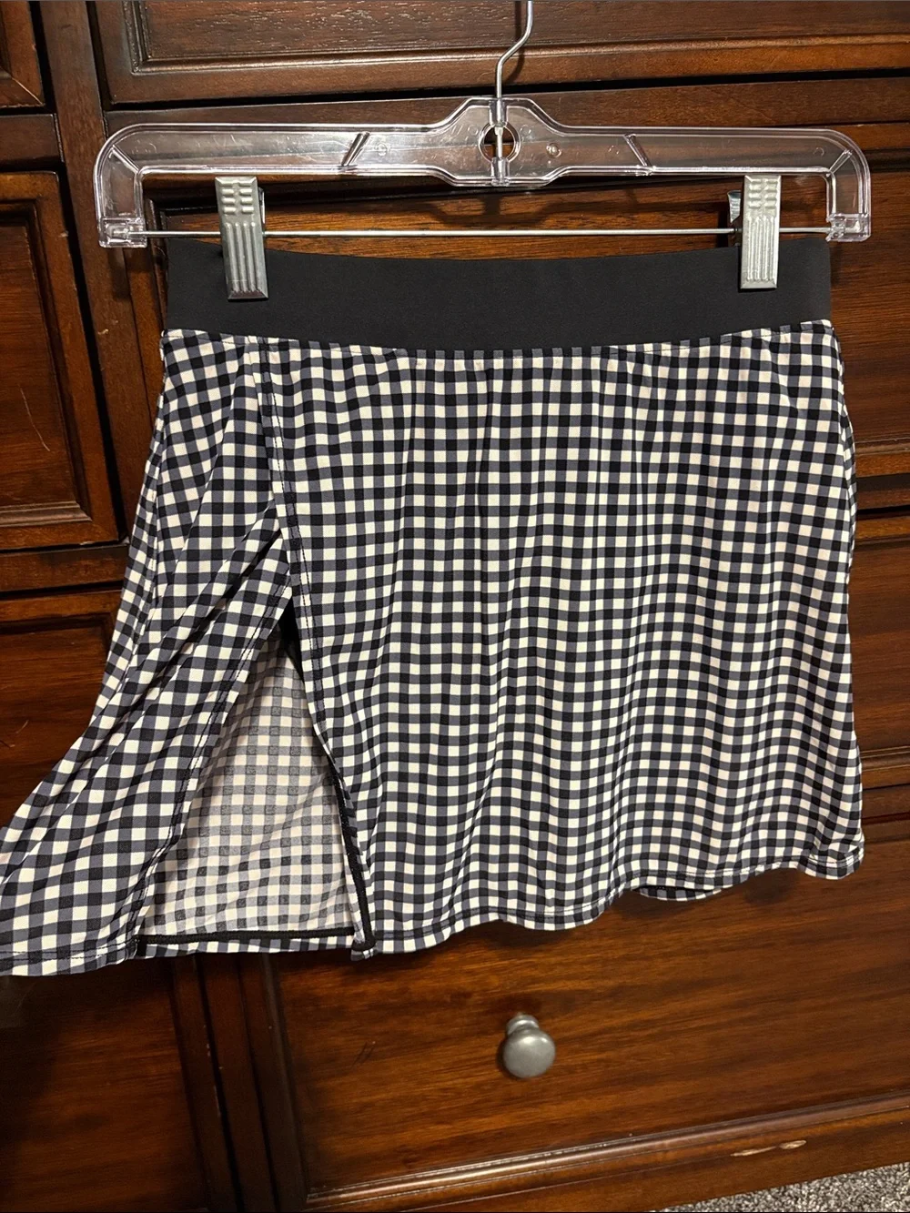 ALO Yoga Black & White Slit Skirt